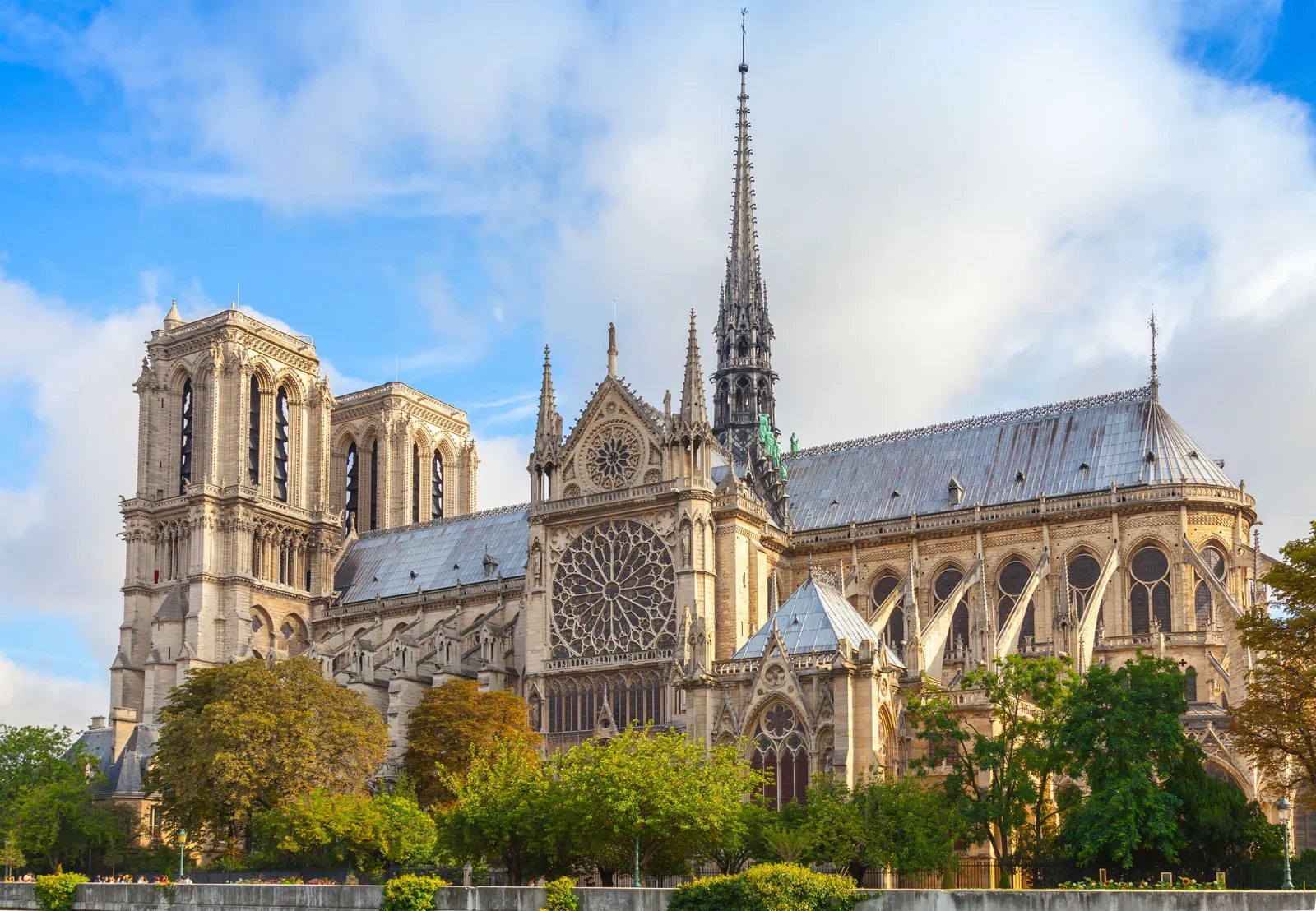 Notre Dame Cathedral - Monuments in France